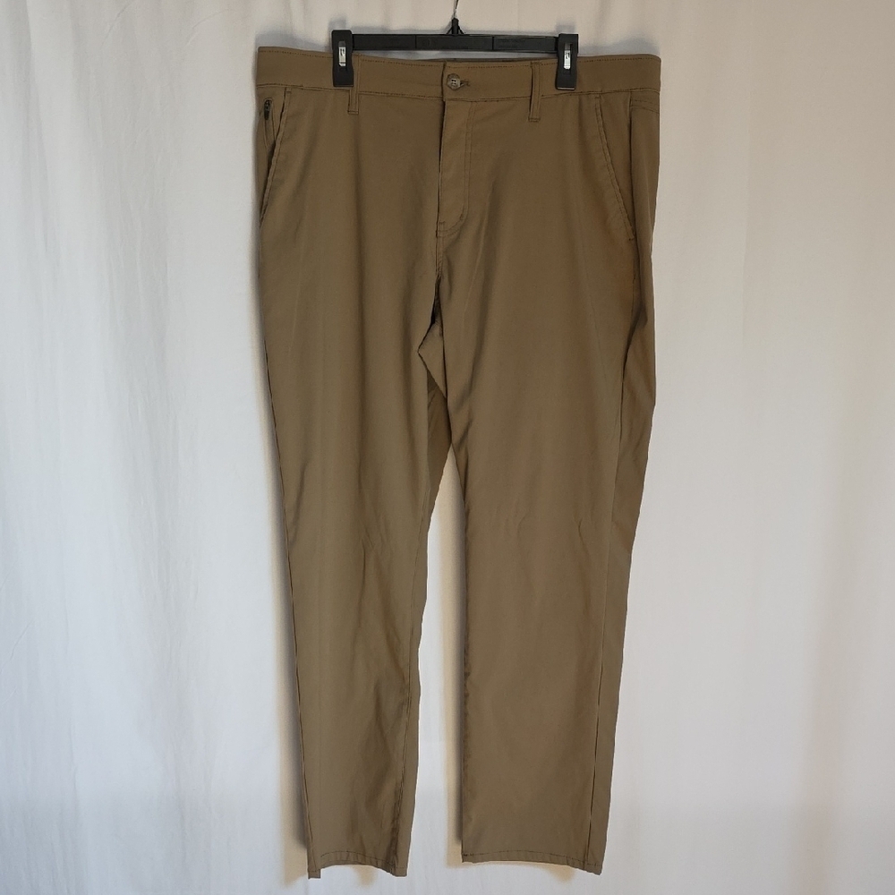 Weatherproof Vintage Mens Brown Pants.  Size 38